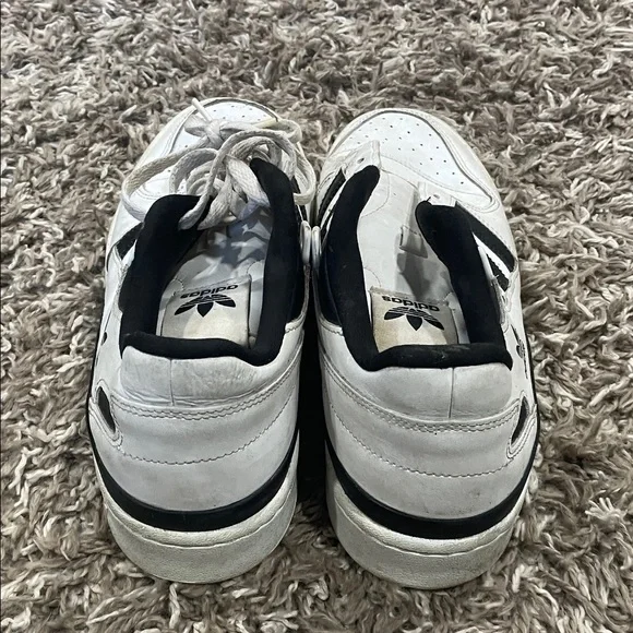 Adidas Men's White and black Sneakers size 11 - Picture 6 of 8